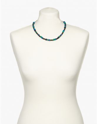 Collier à perles bleu