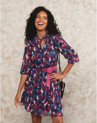 Robe chic violet motif